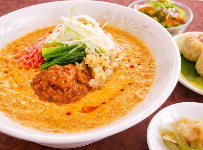 斑尾高原カントリー倶楽部レストラン4月のメニュー担々麺