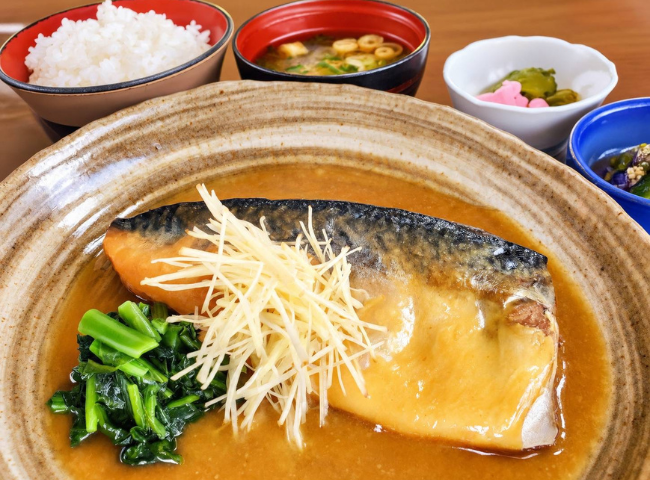 斑尾高原カントリー倶楽部レストラン10月のメニューサバの味噌煮
